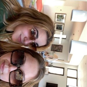 Meet your Posher, Azlyn